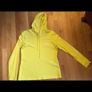 Vineyard Vines hoodie t-shirt